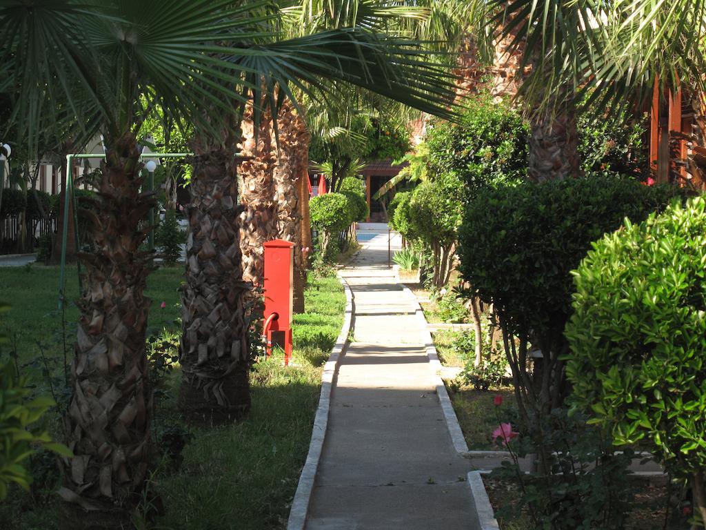 Dream Park Bungalow Titreyengol Esterno foto